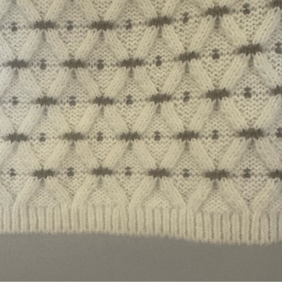 Ellen Tracy Elegant Cream Knit Skirt, size M, NWT - Picture 4 of 11